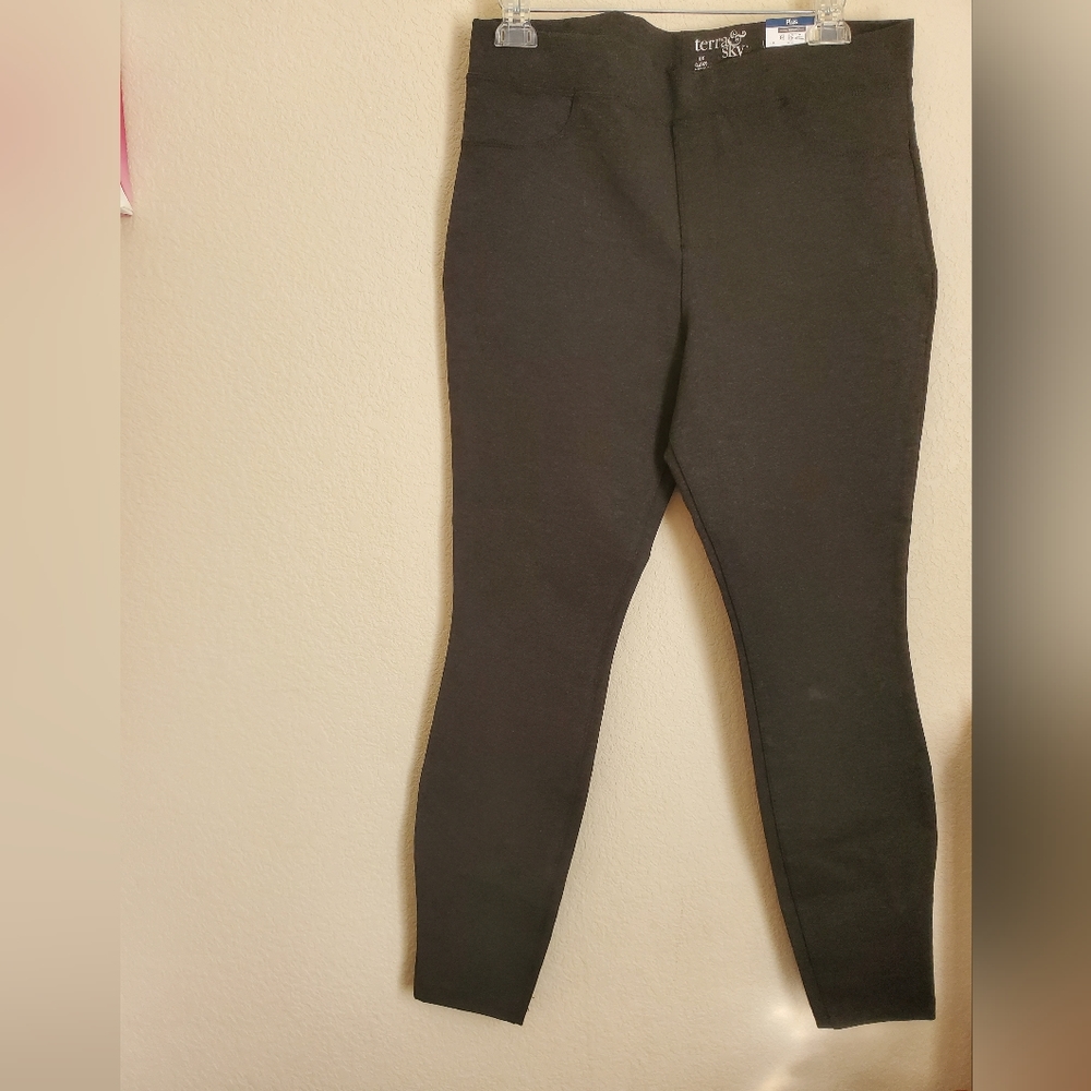 Stretchable Skinny Jeggings size 0x (14w)